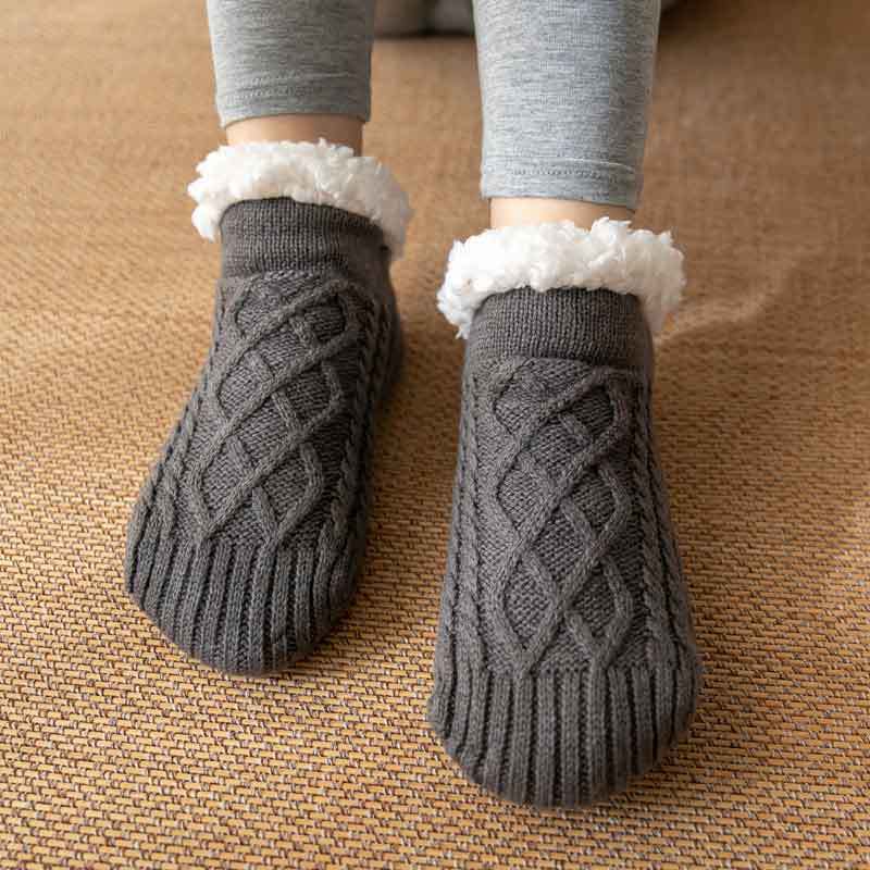 LINN | MYSIGA SHERPAFODRADE SOCKOR